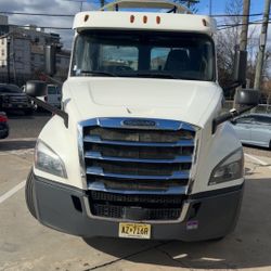 2018 Freightliner Cascadia 