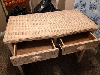 Small desk, white rattan