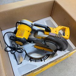 DEWALT 15 Amp Corded 12 in. Compound Double Bevel Miter Saw Store