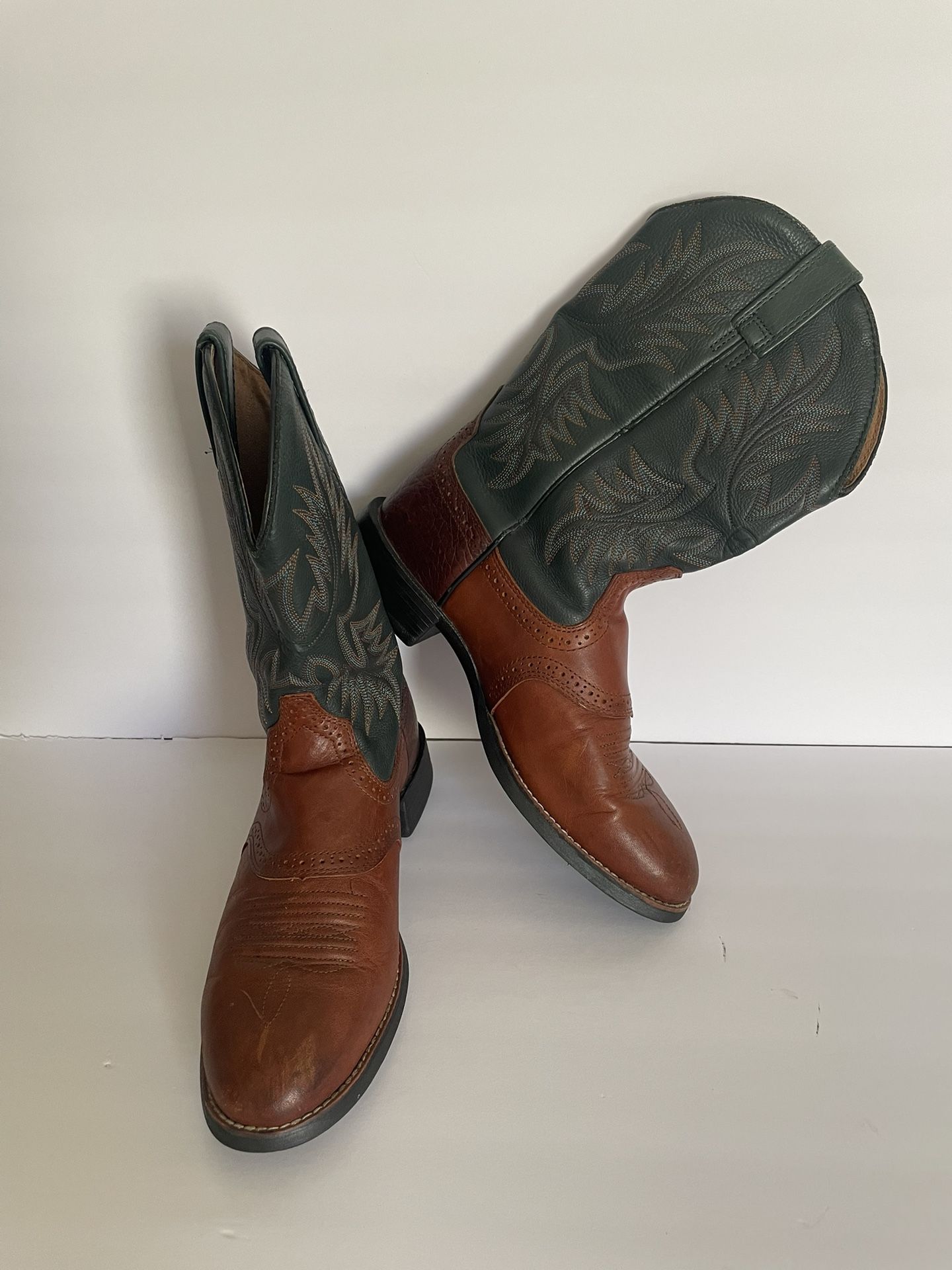 BOTAS ARIAT SIZE 10