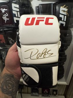 Diego Lopes Signed Glove With Beckett Authenticity 
