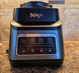 Ninja Professional Plus Blender BN701LA Auto-iQ Motor Base, Total Crushing Power