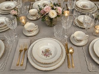 Beautiful Vintage Cunningham & Pickett Inc, Homer Laughlin 22 K gold Dinner set / dinner ware $125 or best offer