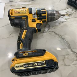 Dewalt Cordless Drill Model DCD790 With 20V Battery Used But Works Perfectly 