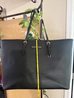 MK tote