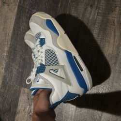 Jordan 4 Retro Military Blue (2012)