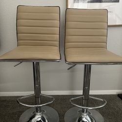 ADJUSTABLE BAR STOOLS