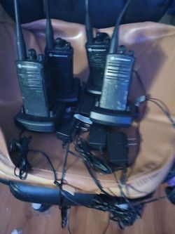 Motorola forway walker talkies for commercial jobs