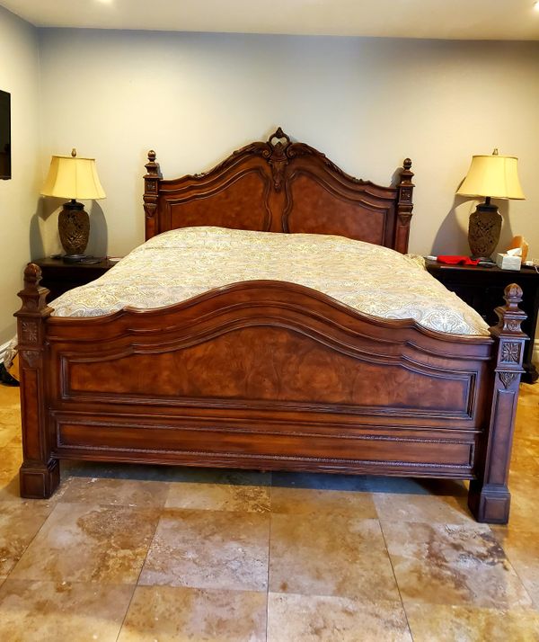 Drexel Heritage King sized Bed for Sale in Phoenix, AZ OfferUp