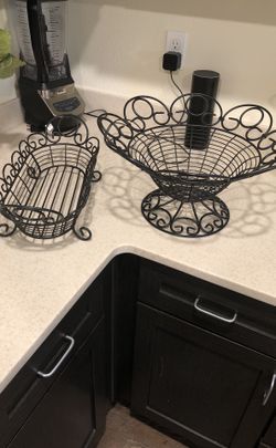 Fruits and vegetables baskets