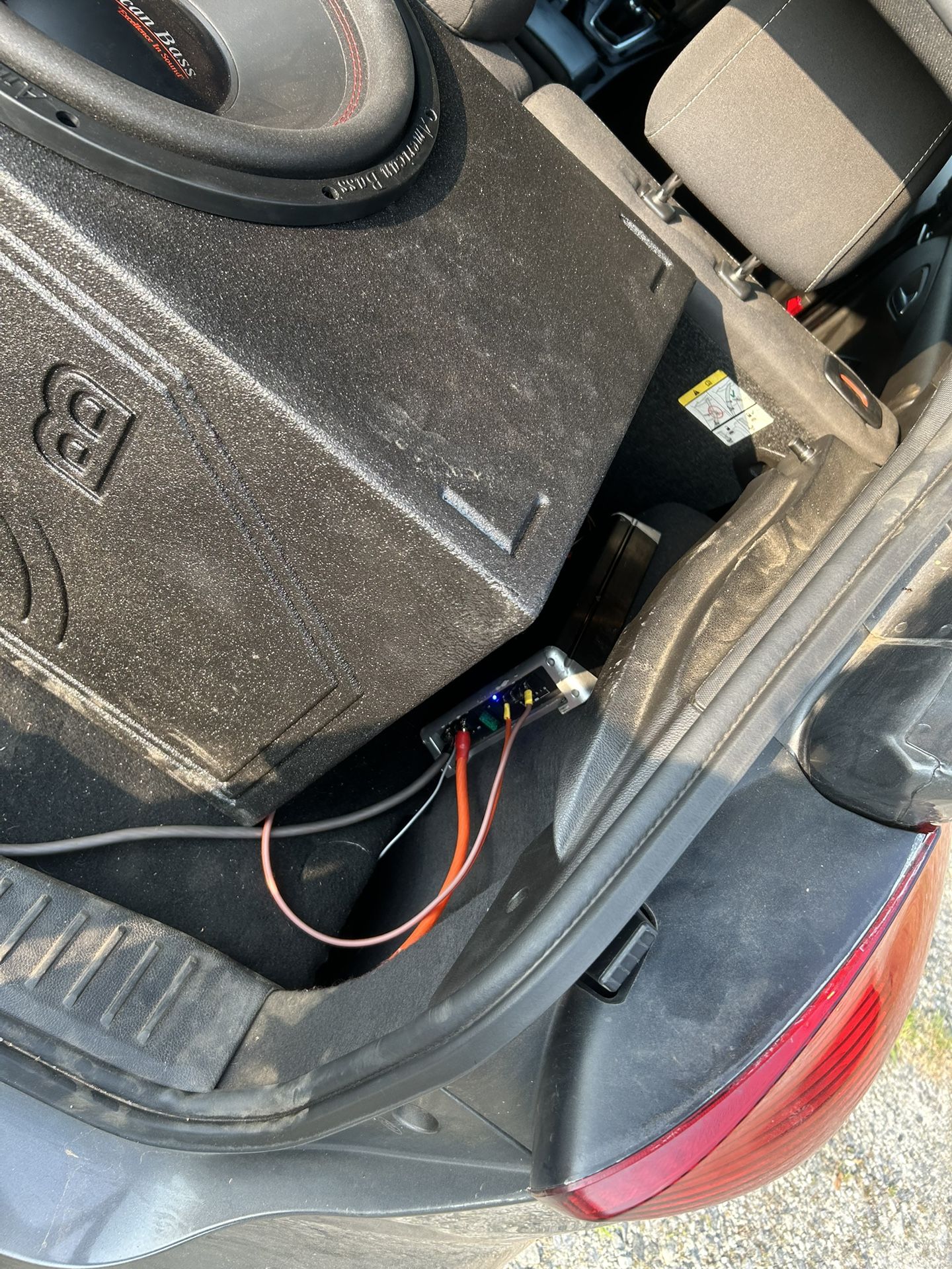 American Bass 15” Subwoofer With Qbomb Box