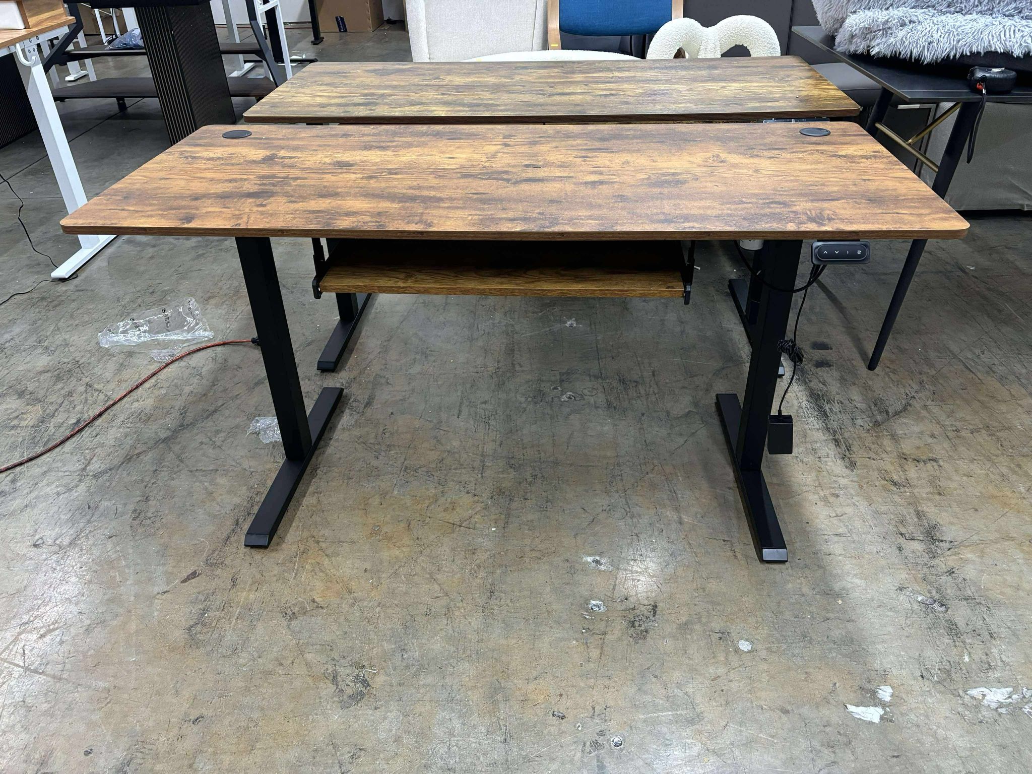 55 x 24 Inch Electric Height Adjustable Standing Desk with Keyboard Tray: Sit-Stand Computer Office Desk(small damage )