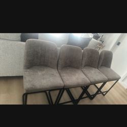 4 Bar Stool Chairs
