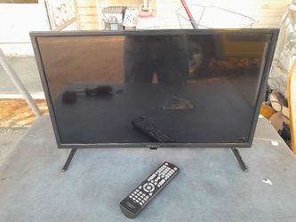 Insignia 24 Inch L.E.D. HDTV Television w/Remote. L@@K!