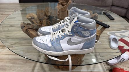 Jordan 1 Retro High Hyper Royal Smoke Grey