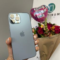 iPhone 13 Pro Max, Unlocked, 128 Gb, 86% BH, Scratched Screen $500