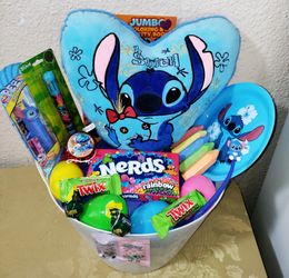 STITCH EASTER BASKET. ( PICK UP IN MODESTO.)