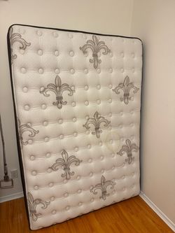 Full size mattress
