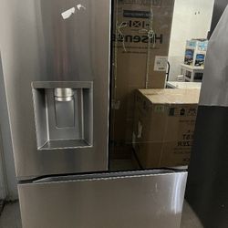 LG Instaview Refrigerator 3 Kinds Craft ,Cubed, And Crushed Ice