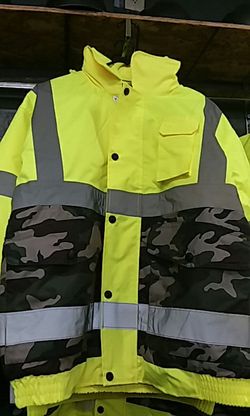 Class 3 High Visibility Jacket Camo Bottom