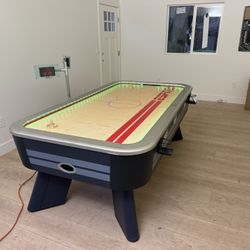 Air Hockey Table