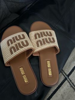 Sandalias