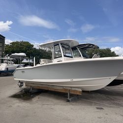 2023 Seahunt Ultra 265