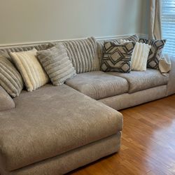 Gently Used Sectional Sofa Delivery Available 