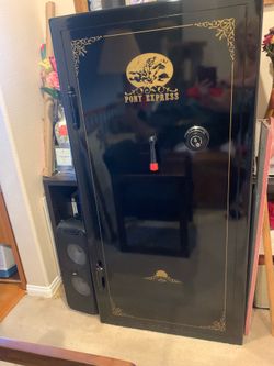 Excellent Condition Pony Express Sun Welding Gun Firearm Safe Fireproof Made in USA