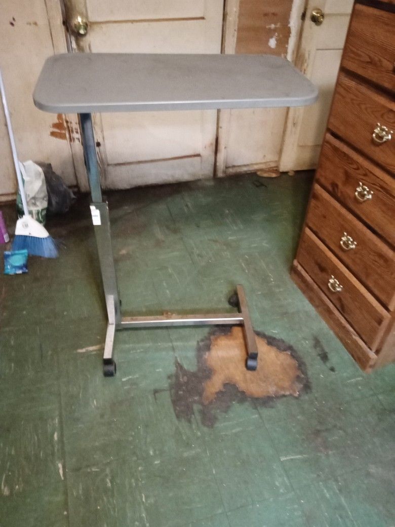 Hospital Food Table