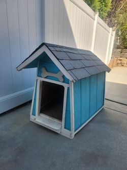 Medium Size Dog House