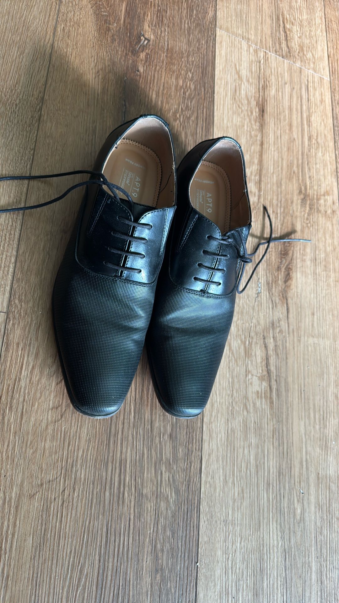 Men’s Black APT.9 Loafers