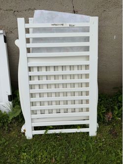 CRIB AND MATTRESS