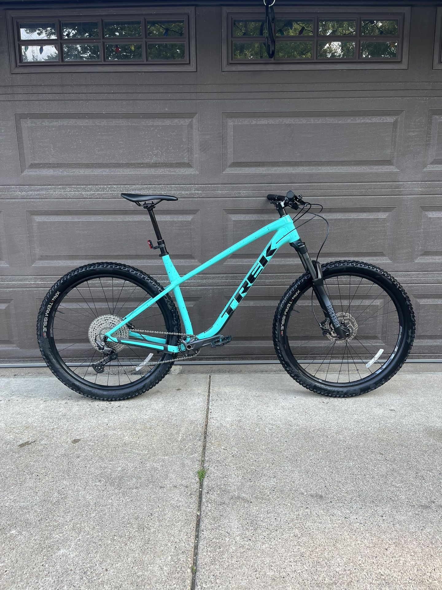 LIKE NEW 2024 Trek Rosco 7 Mountain Bike - Xl