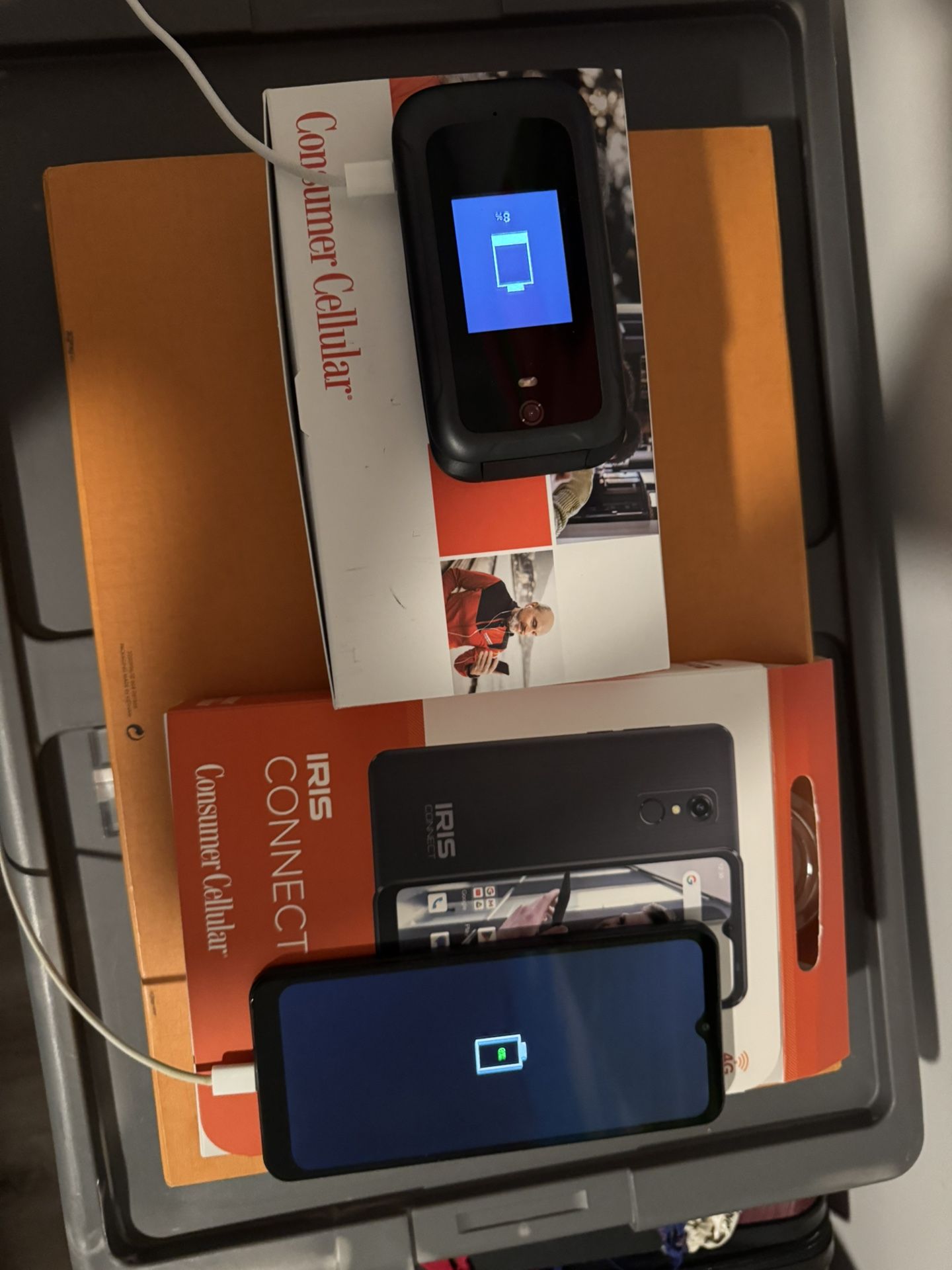 IRIS FLIP PHONE