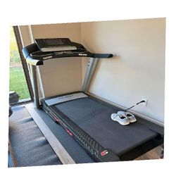 Master Treadmill - Advance Your Fitness Goals oil edge