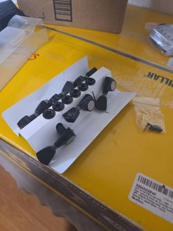 Guyler 1:21 tuning pegs