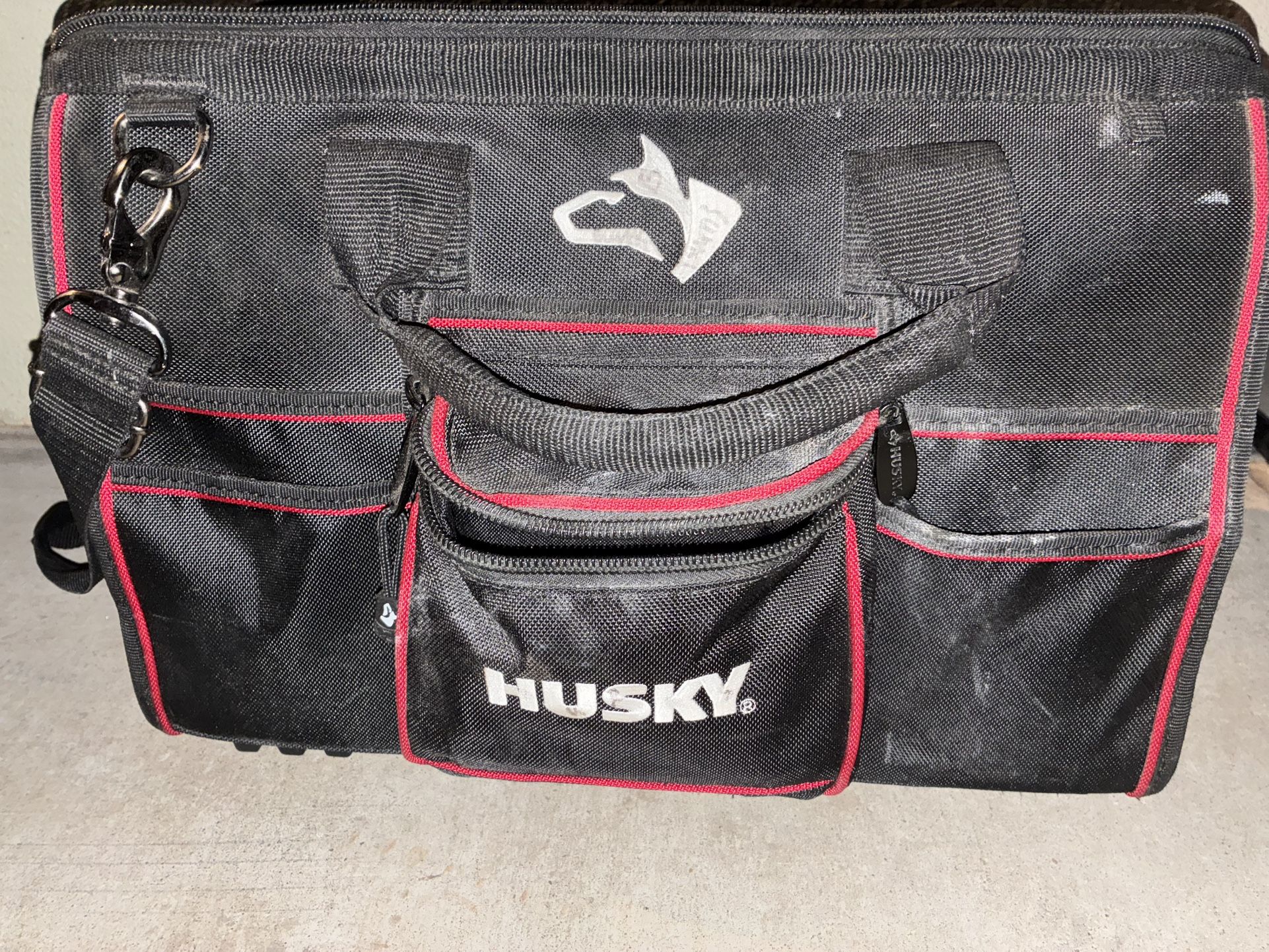 husky tool bag