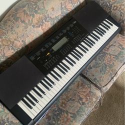 Casio WK-245 (used) for Sale in Joliet, IL - OfferUp