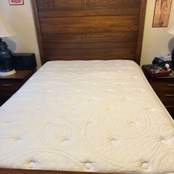 Spoon Carved 18th Century Expensive Bed 