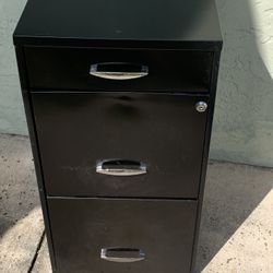 Black 3 Drawer File Cabinet NO KEY
