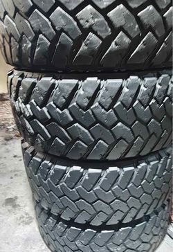 4-used Nitto trail grappler tires 35x12.50-20