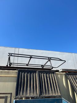 Truck bed roof rack