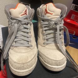 Jordan 5’s Size 4y