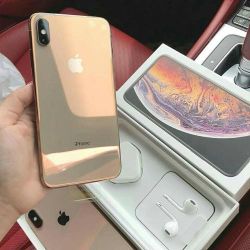 IPHONE XS MAX 256 GB FACTORY UNLOCKED. FIRM PRICE