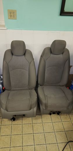 Gmc acadia 2008 seats