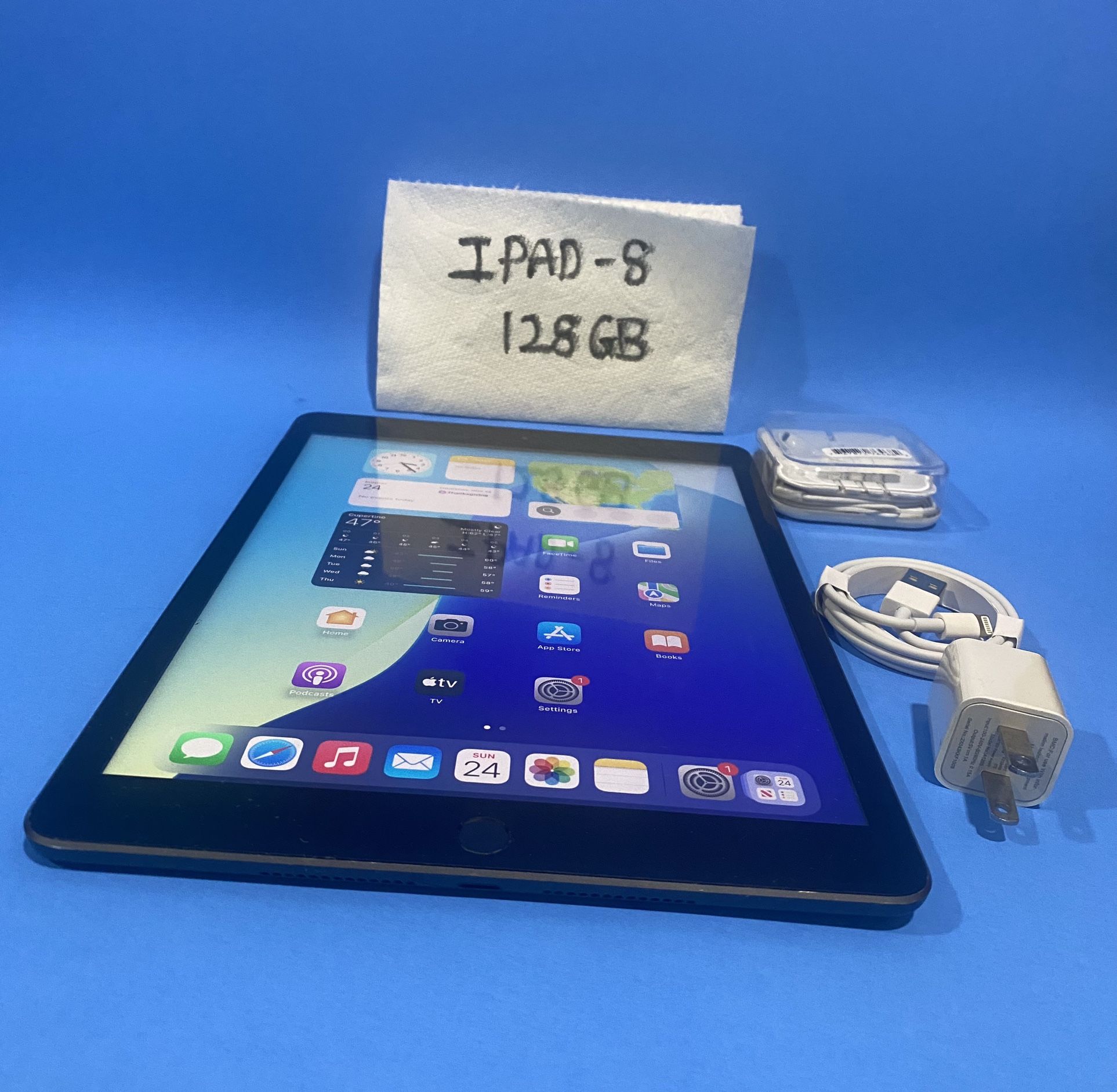Like New Apple IPad 8th Generation (10.2” Retina /Latest IOS 18) 128 GB with Accessories