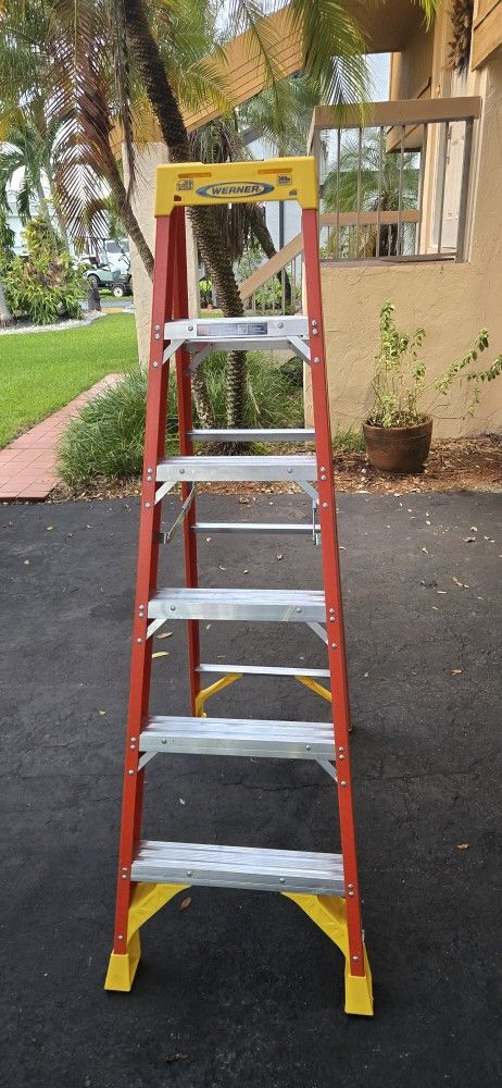 Brand New 6ft Ladder