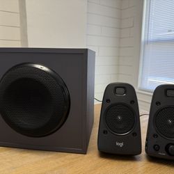 Logitech Z625 THX-Powered 2.1 Computer TV Speakers (Aux/Optical)