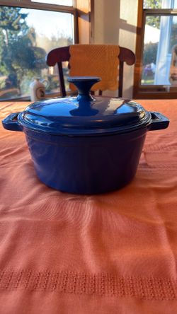 Blue enamelled cast iron Dutch Oven